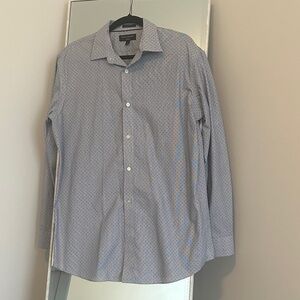 Banana Republic Light Blue Patterned Dress Shirt